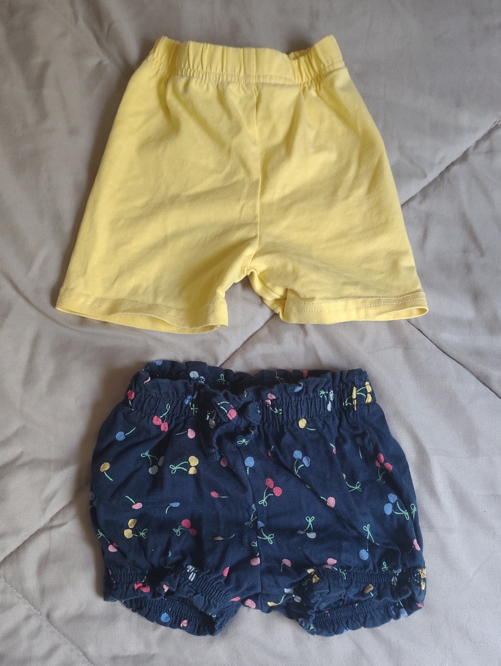 wonder nation Yellow Knit Shorts & Navy Cherry Print Bloomers